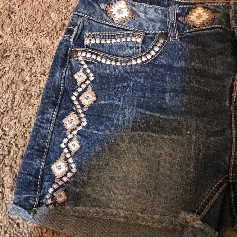 Maurices Denim Shorts - Picture 2 of 4